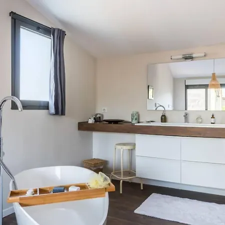 Fantastic Loft 3 Bedrooms * בורדו
